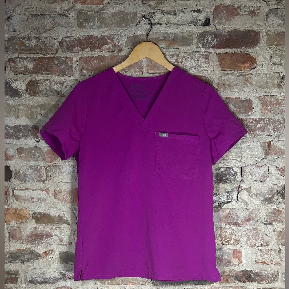 figs catarina one pocket top and Zamora joggers SET